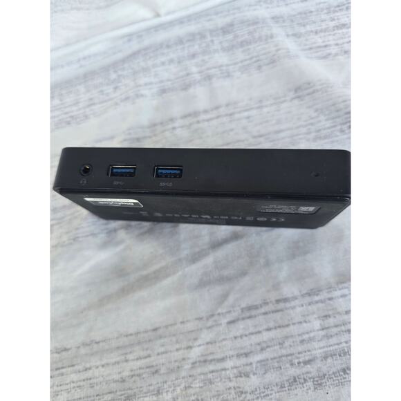 Dell D1000 DisplayLink Dock – USB 3.0 Docking Station, HDMI, DP, VGA Ports - Picture 4 of 5